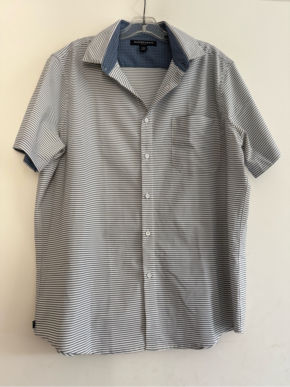 Mizzen + Main Leeward Short Sleeve Shirt Mens Large L Blue Stripe Performance